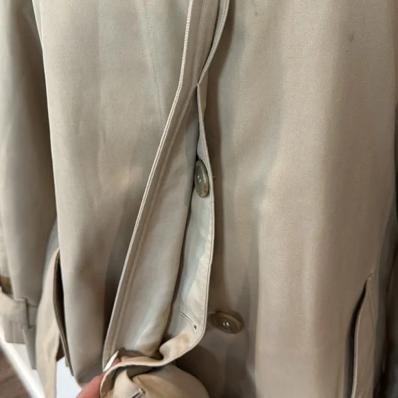 Burberry Tan Trench Coat - Picture 11 of 16